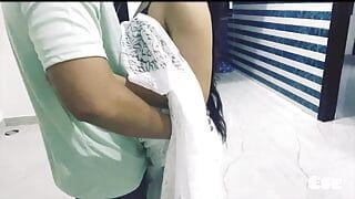 Bhabhi Ne Btai Makan Malik ko Apni Pareshaani!!