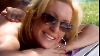 Hung Dude Sucks Hot Blonde’s Pussy Before Reaming Her Doggy-style