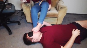 STEP MOM FEET MAKE ME HAPPY – LICKING SMELLY FEET AFTER OFFICE